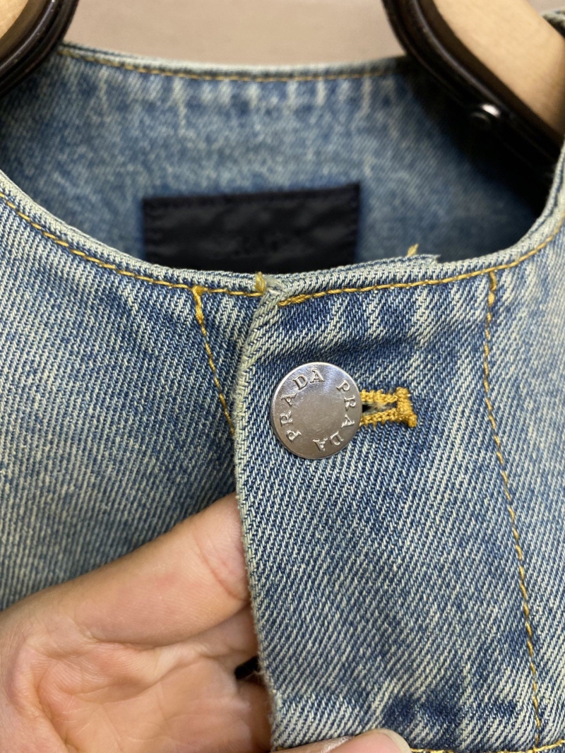 Pra*a jeans